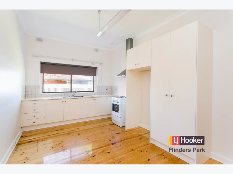 4 Kingborn Avenue, Seaton SA 5023