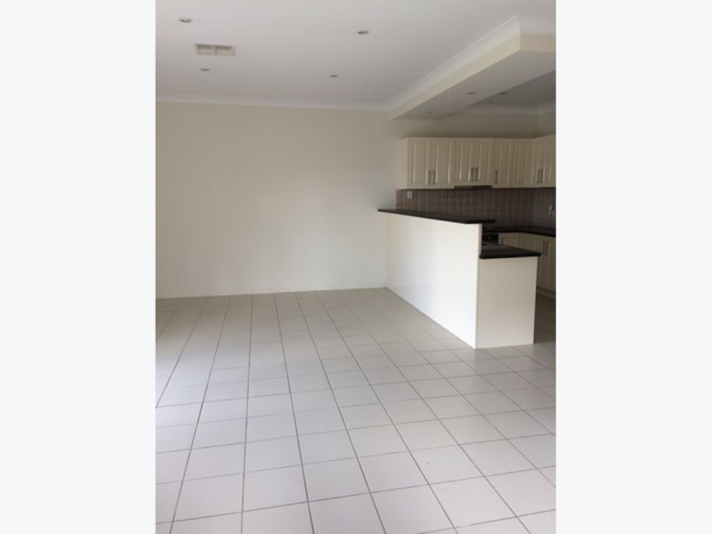 2A Heron Place, Seaton SA 5023