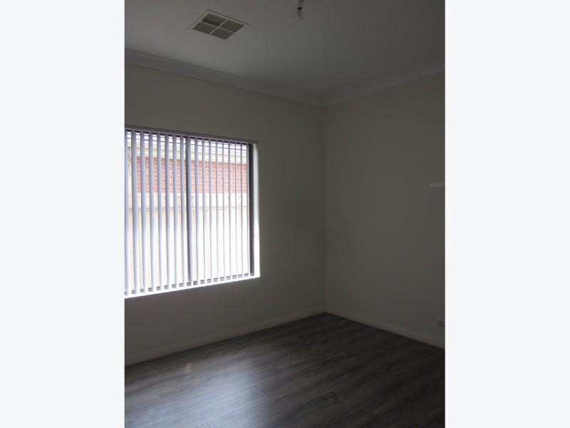 2A Heron Place, Seaton SA 5023