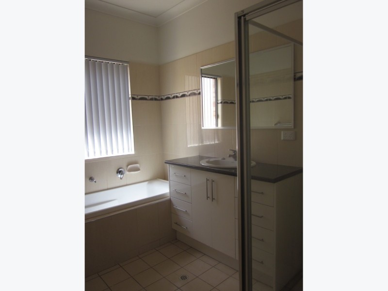 2A Heron Place, Seaton SA 5023