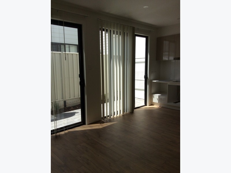 31 Crighton Road, Royal Park SA 5014