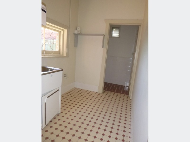 1 Fischer Street, Welland SA 5007