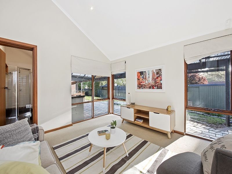 2 Mary Street, Happy Valley SA 5159