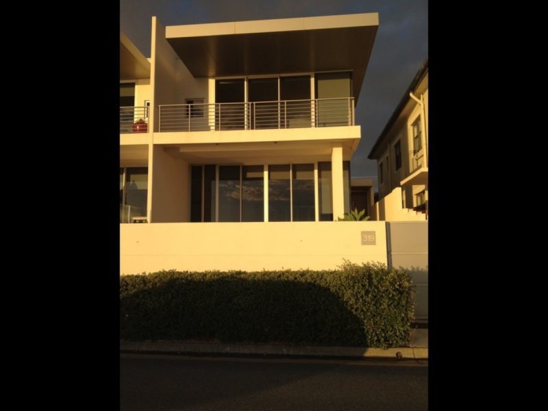 319 Esplanade, Henley Beach SA 5022