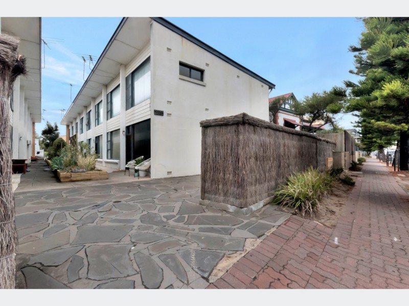 7/372 Seaview Road, Henley Beach SA 5022