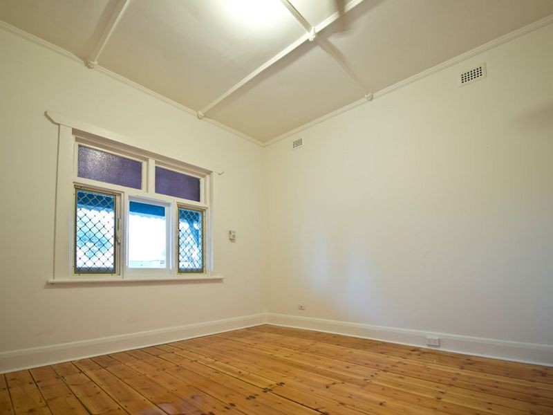 61 Rosewater Tce, Ottoway SA 5013