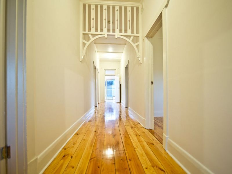 61 Rosewater Tce, Ottoway SA 5013