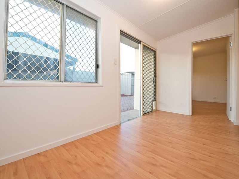 61 Rosewater Tce, Ottoway SA 5013