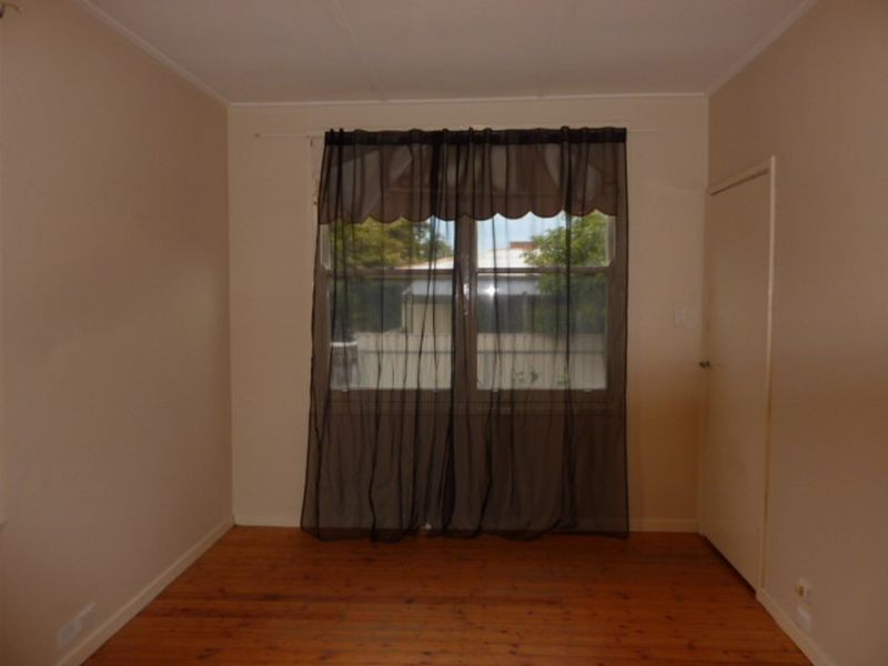 25 Neath Avenue, Dover Gardens SA 5048