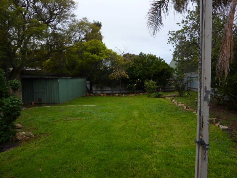 25 Neath Avenue, Dover Gardens SA 5048