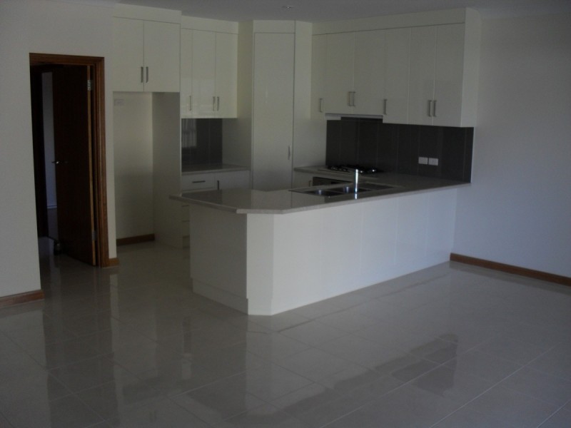 8 Hawker Street, Bowden SA 5007