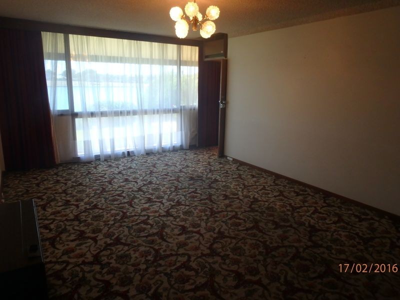 2/78 Military Road, Tennyson SA 5022