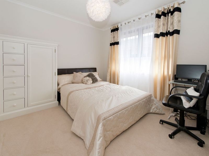 8 Furlong Drive, Woodville SA 5011