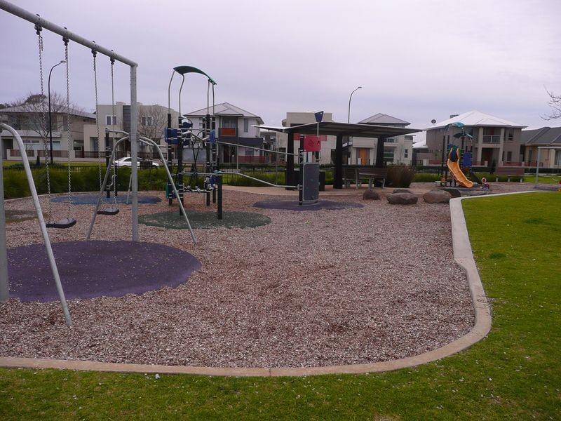 8 Furlong Drive, Woodville SA 5011