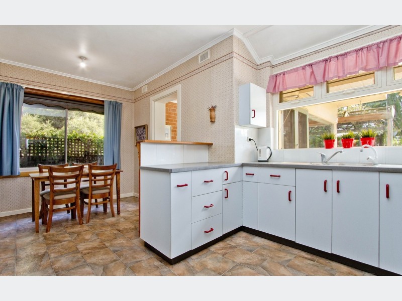 1 Arcoona Avenue, Lockleys SA 5032