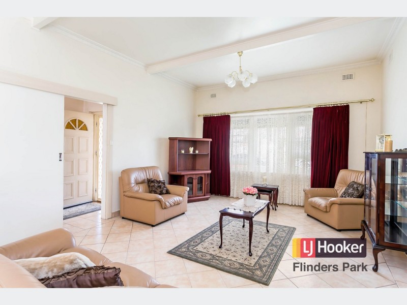 35 John Street, Flinders Park SA 5025