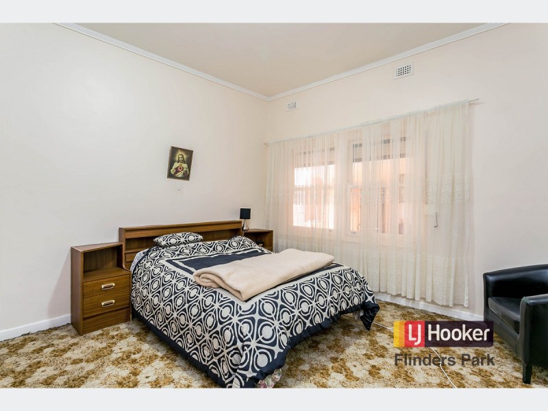 35 John Street, Flinders Park SA 5025