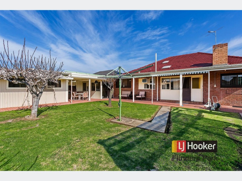 35 John Street, Flinders Park SA 5025