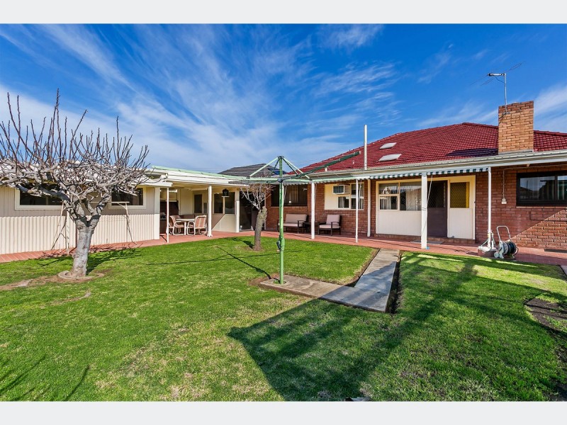 35 John Street, Flinders Park SA 5025