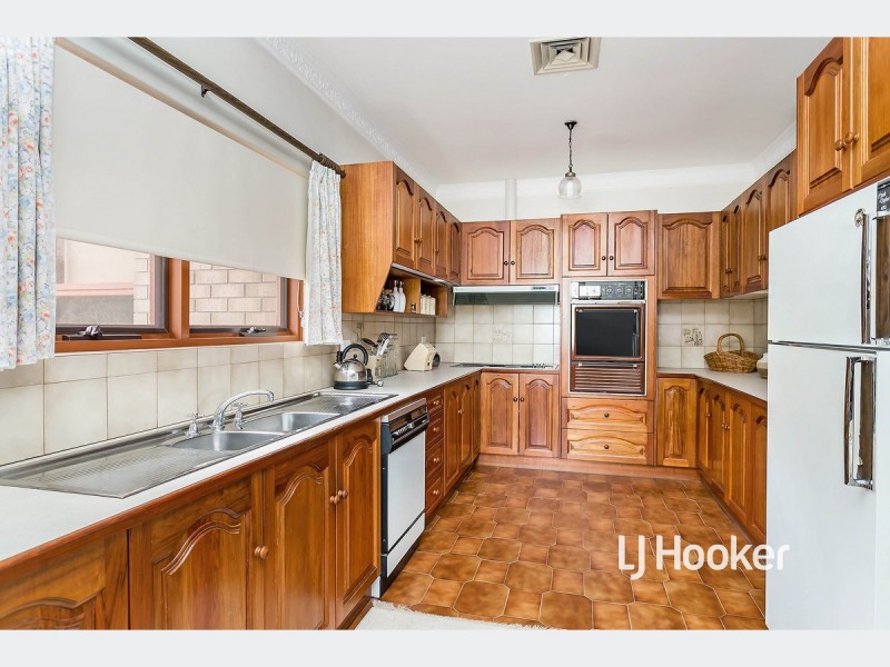 79 Military Road, Tennyson SA 5022