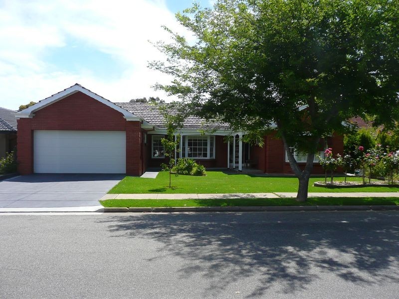 12 Broadmore Avenue, Fulham SA 5024