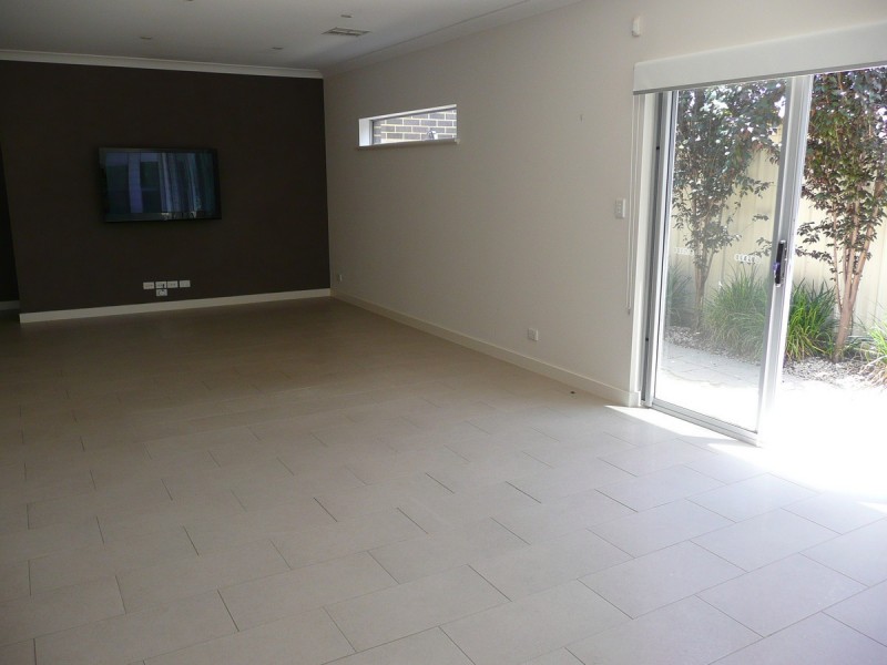 16A Fife Street, Woodville South SA 5011