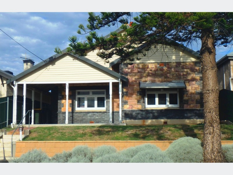 540 Seaview Road, Grange SA 5022