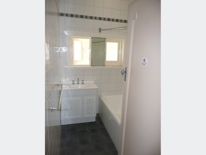 11 Woodstock Street, Cheltenham SA 5014
