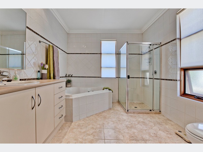 2a Clyde Avenue, Lockleys SA 5032