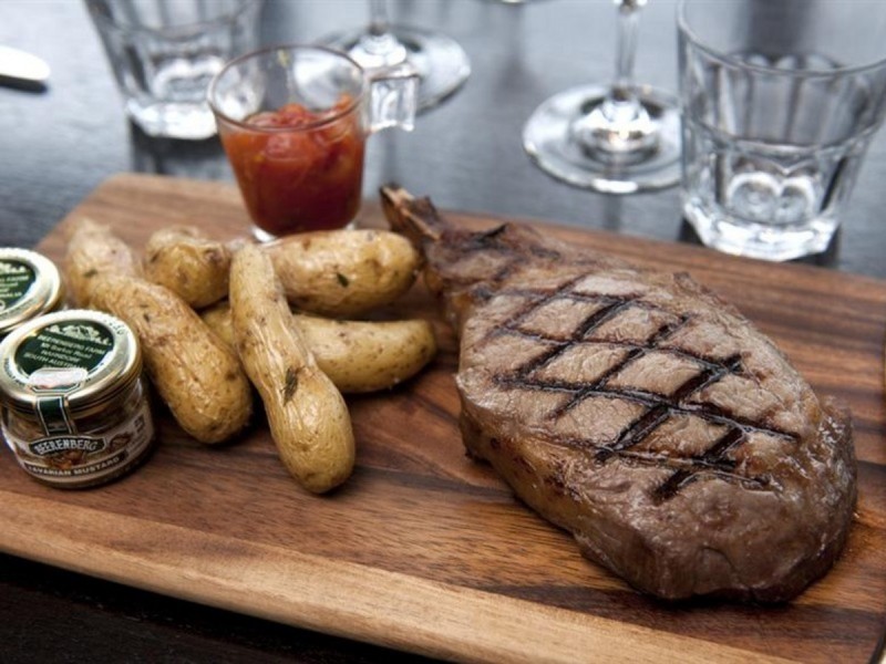 Apartment 816/55 – 67 Mantra Hindmarsh Square, Adelaide SA 5000