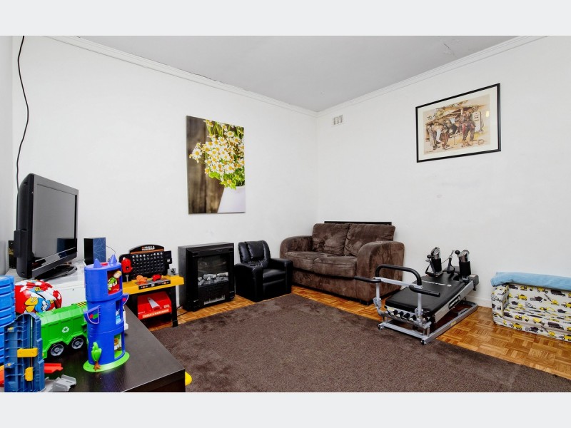 6 Hurstfield Terrace, Findon SA 5023