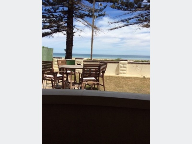 152 Esplanade, Largs Bay SA 5016