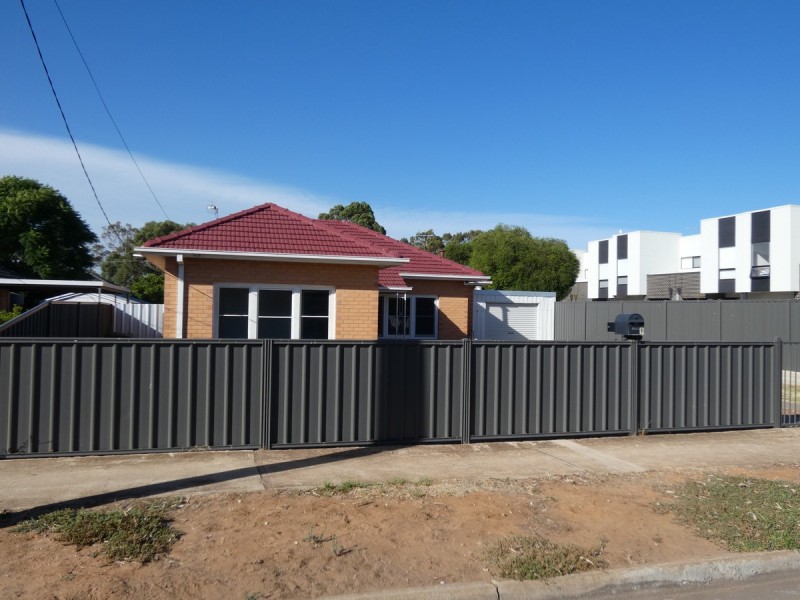 9 Crighton Avenue, Royal Park SA 5014