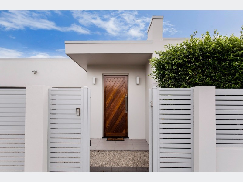 7 Pennine Street, West Beach SA 5024
