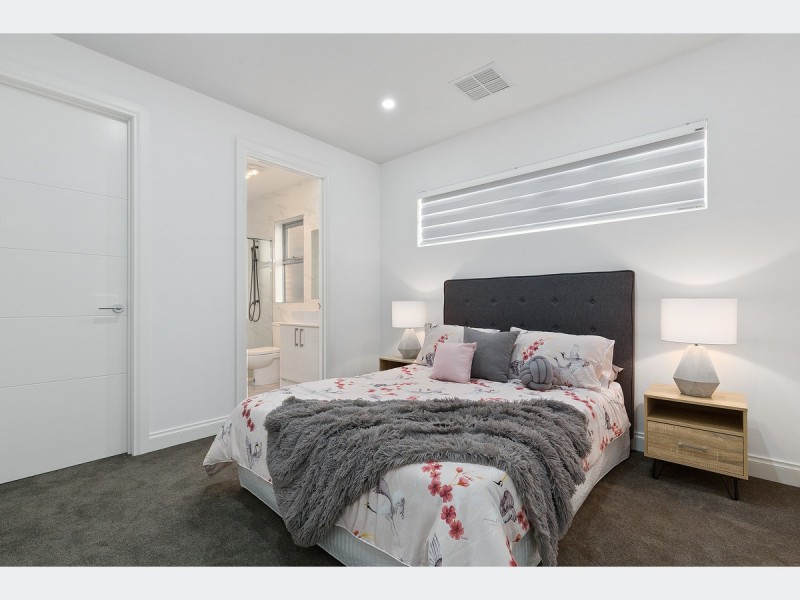 38 John Street, Flinders Park SA 5025
