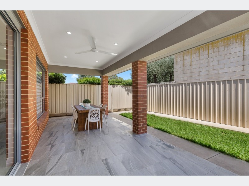 38 John Street, Flinders Park SA 5025