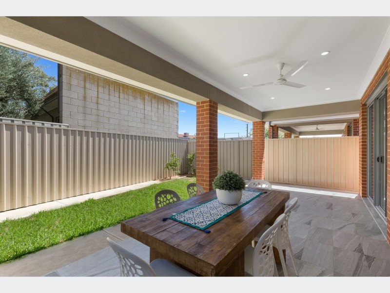 38 John Street, Flinders Park SA 5025