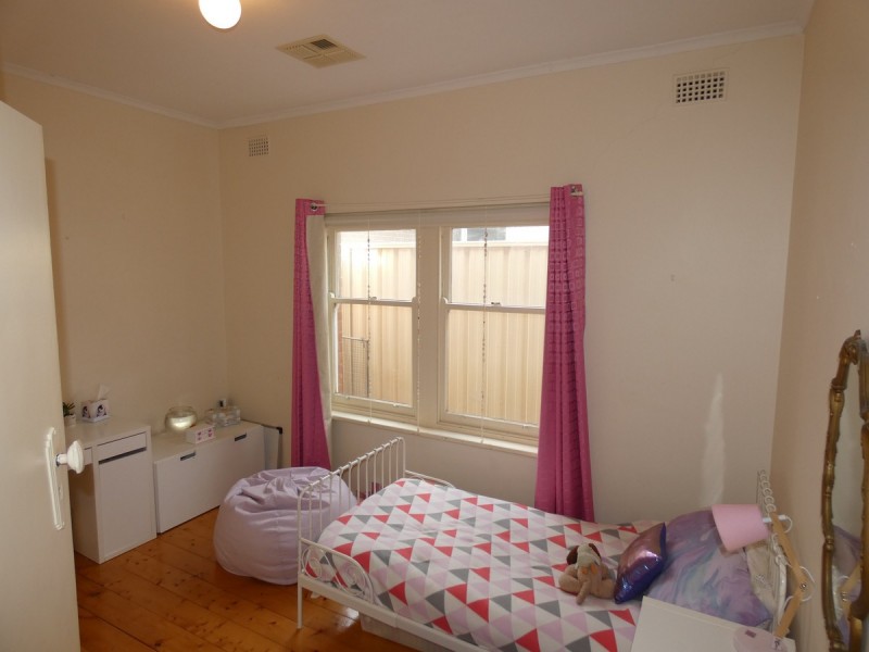 3 Helmsdale Avenue, Glengowrie SA 5044