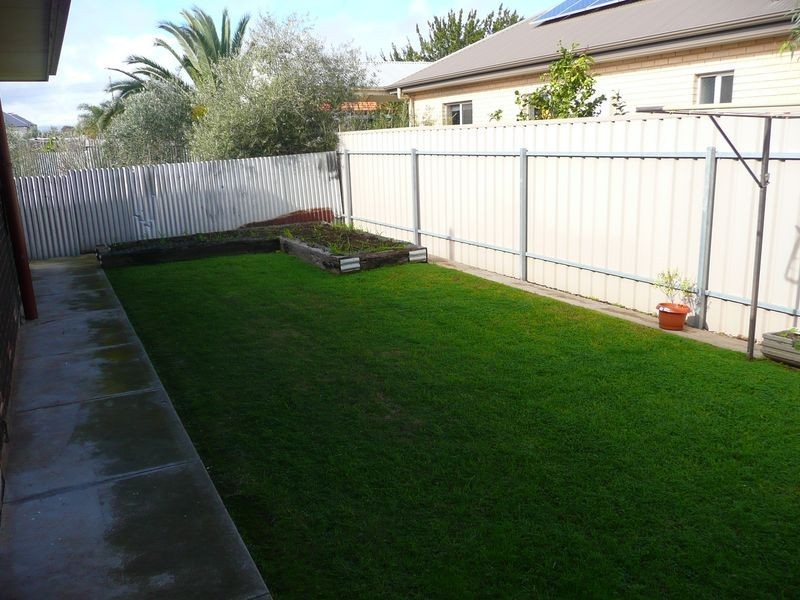 2/13 Seaton Terrace, Seaton SA 5023
