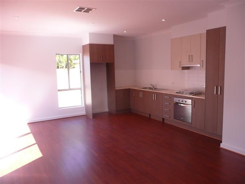 24 Waverley Street, Largs Bay SA 5016