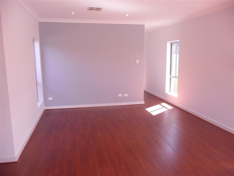 24 Waverley Street, Largs Bay SA 5016