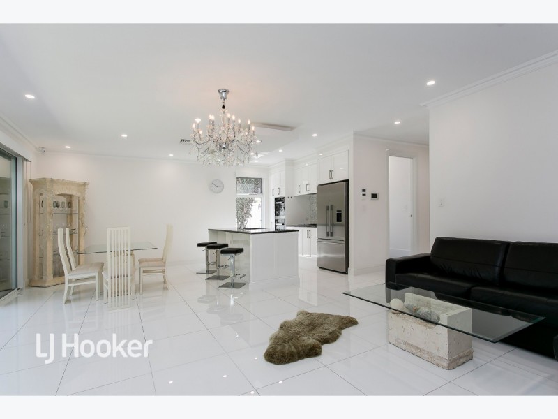 15B Fawnbrake Crescent, West Beach SA 5024