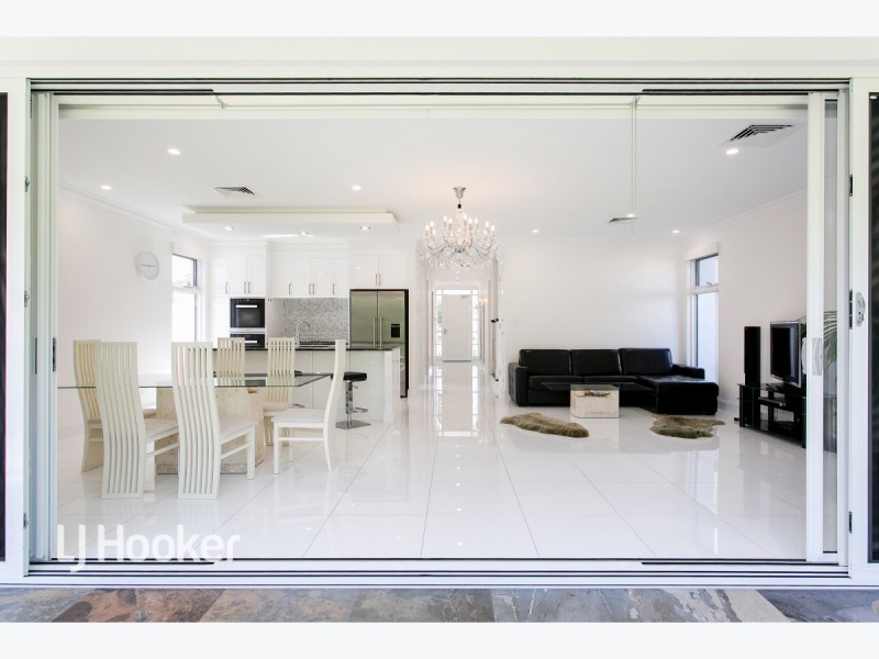 15B Fawnbrake Crescent, West Beach SA 5024