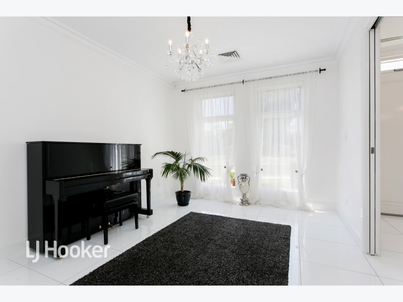 15B Fawnbrake Crescent, West Beach SA 5024