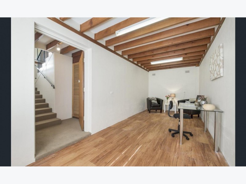 4 Sitters Memorial Drive, Burnside SA 5066