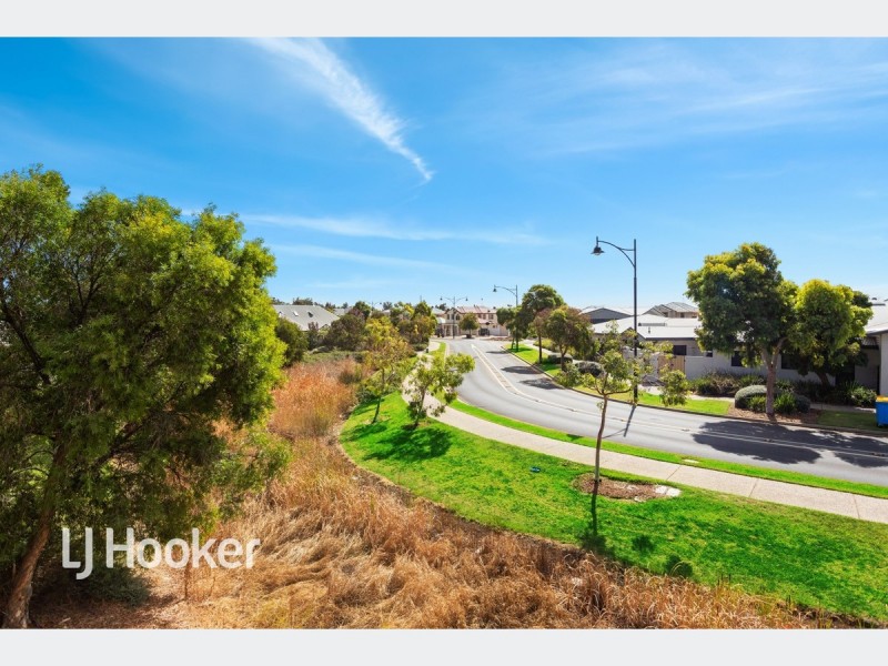 6/3-7 Banrock Place, Mawson Lakes SA 5095