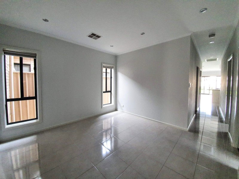 10 Minns Street West, Seaton SA 5023