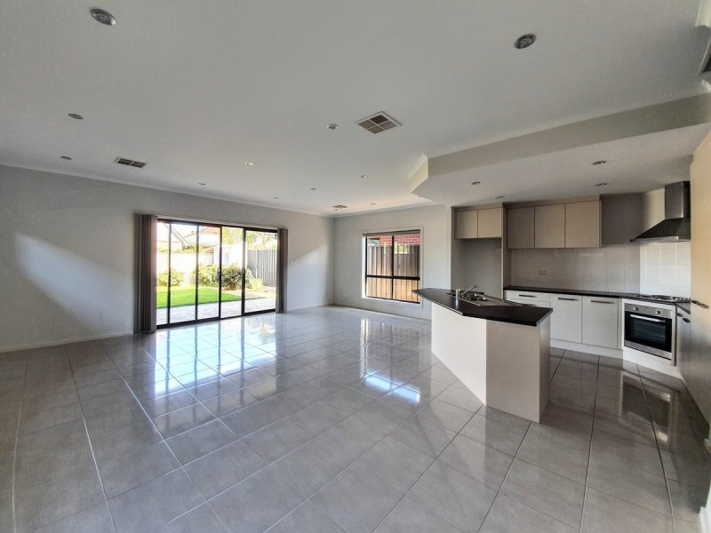 10 Minns Street West, Seaton SA 5023