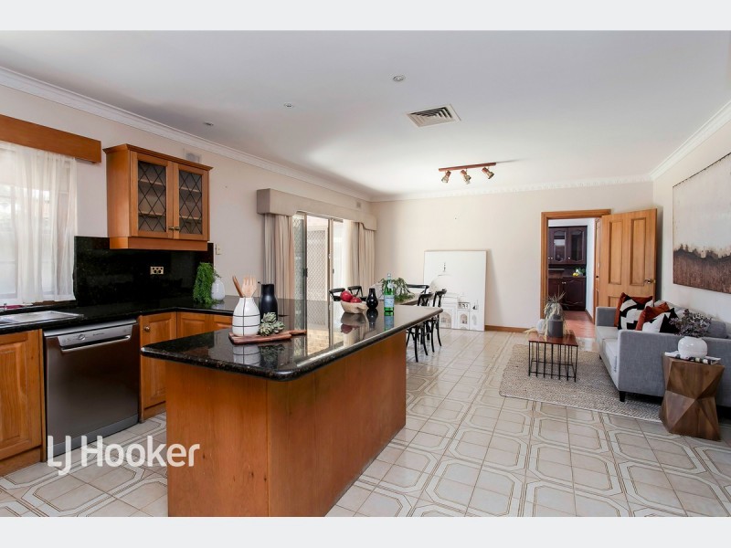 15 Powell Court, West Lakes SA 5021