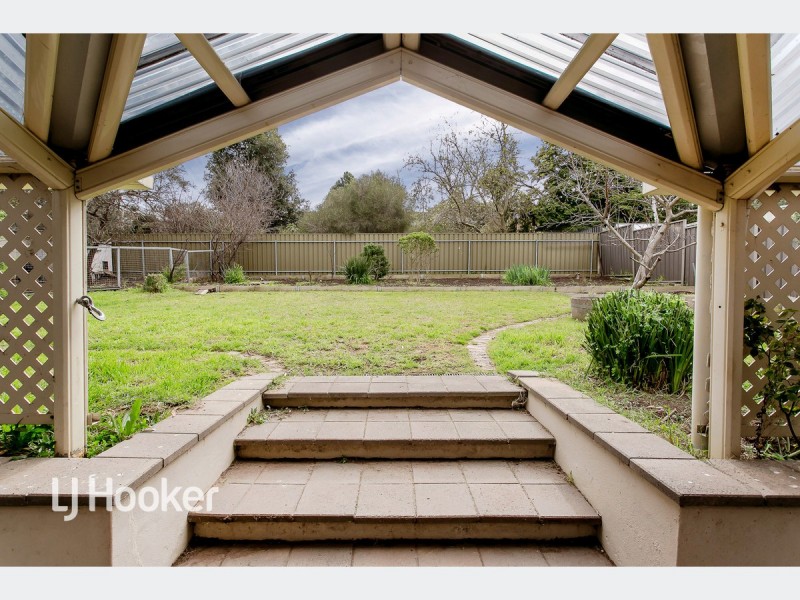 8 Player Drive, Fairview Park SA 5126